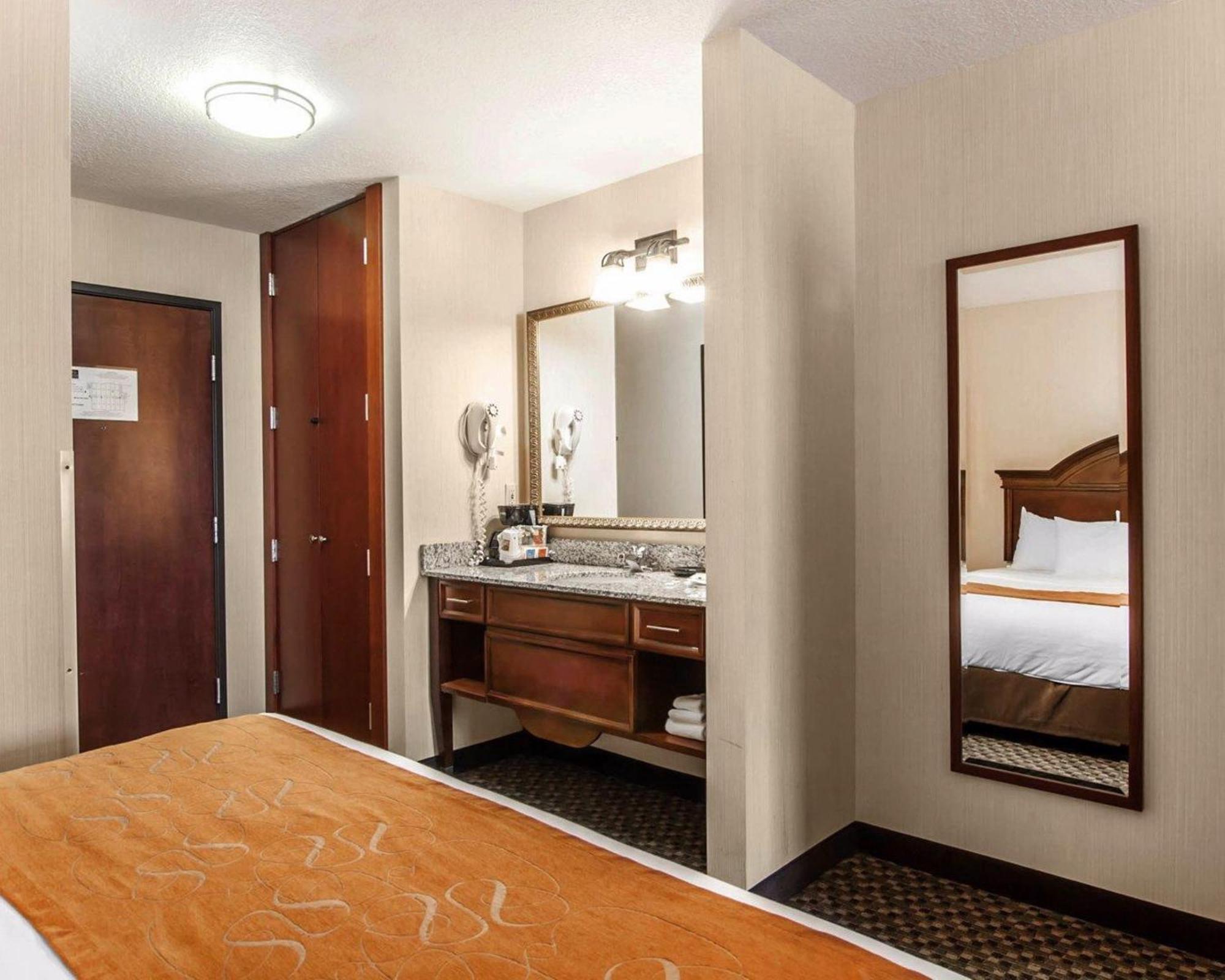 Comfort Suites Corvallis Δωμάτιο φωτογραφία
